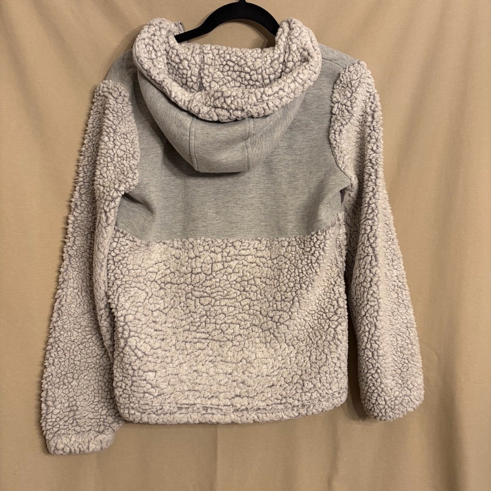 Altar'd State S Gray and Cream Sherpa Hoodie With Front Pocket Quarter Zip - Picture 8 of 9